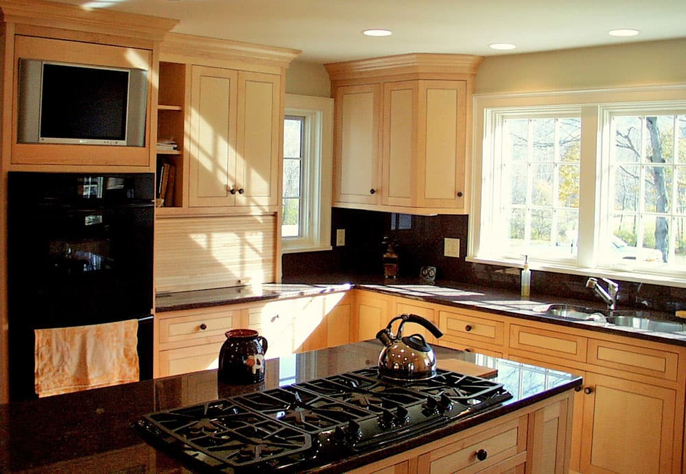 Renovated Classic, West Windsor, VT — detail 9